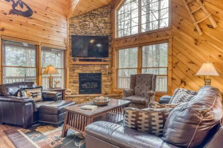 Villa The Great Escape - Min From Parkway With Hot Tub Gatlinburg Exterior foto